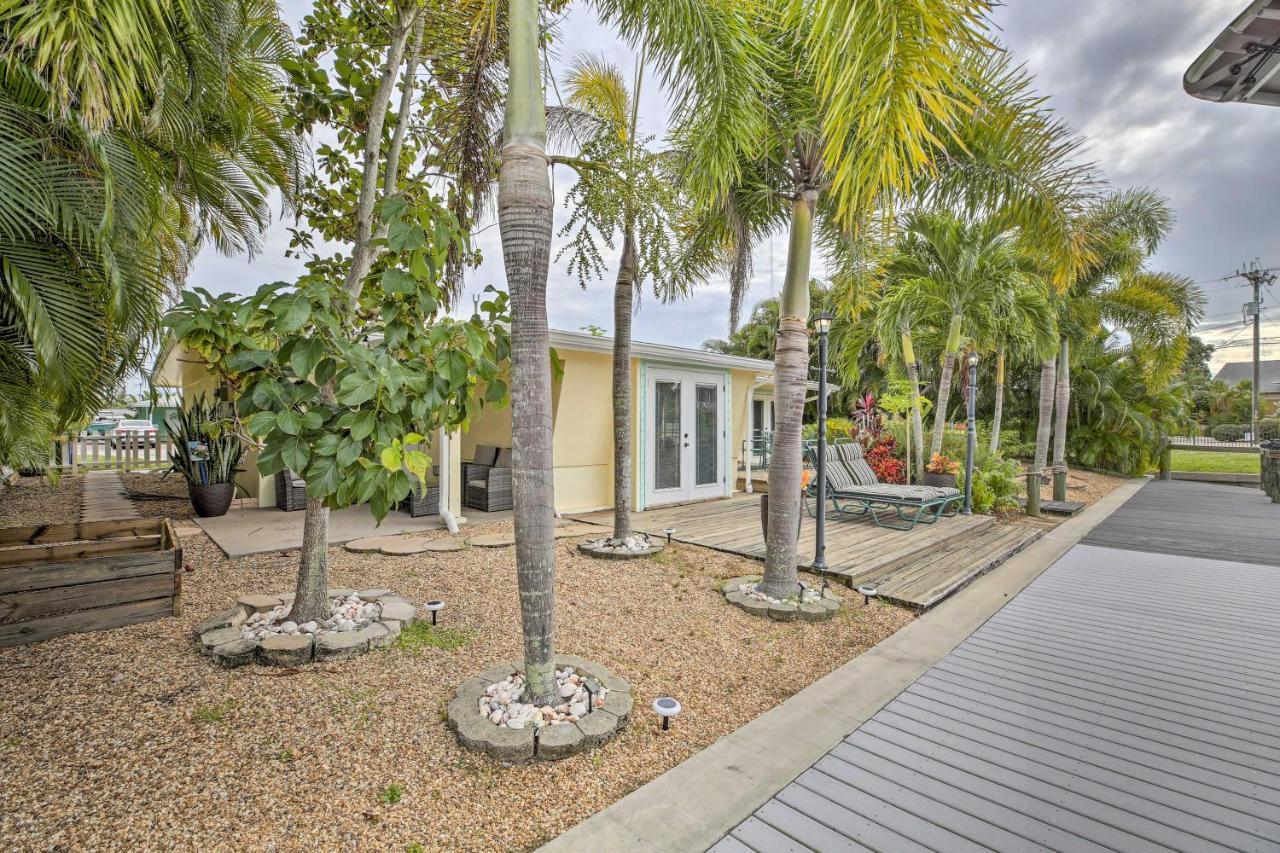 Waterfront Matlacha Home With Covered Boat Slip Exterior photo